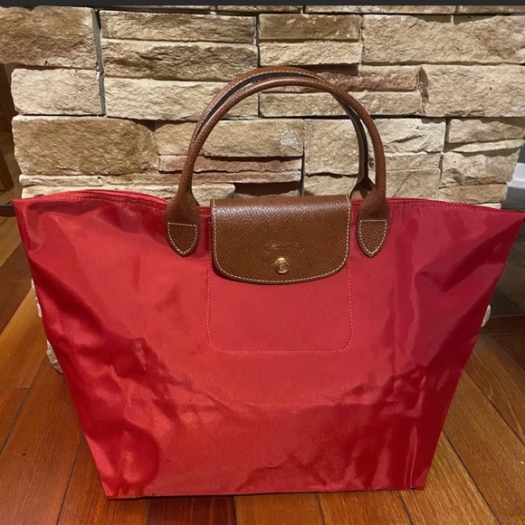 Longchamp Handbags - Longchamp Le Pilage